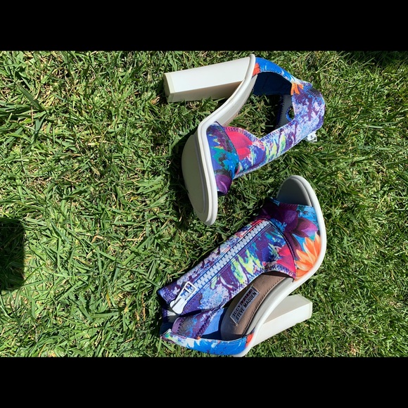 NWOT Steve Madden/Iggy Azalea Womens Scuba Dress Sandal - Picture 2 of 8